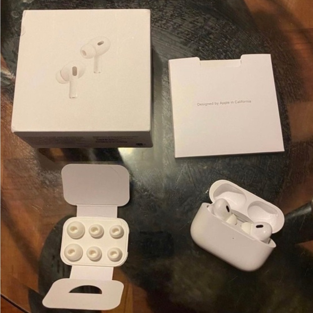AirPods Pro 2 - Picture 4 of 4